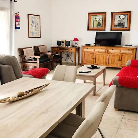 Neptuno With Private Pool, Sea View, Smart-tv Free Wifi * Playa Blanca (Lanzarote)