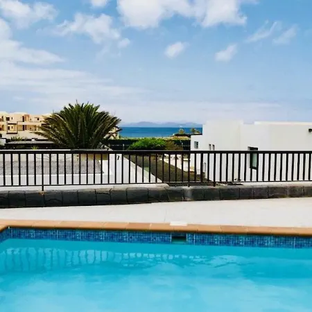 Villa Neptuno With Private Pool, Sea View, Sat-tv & Free Wifi